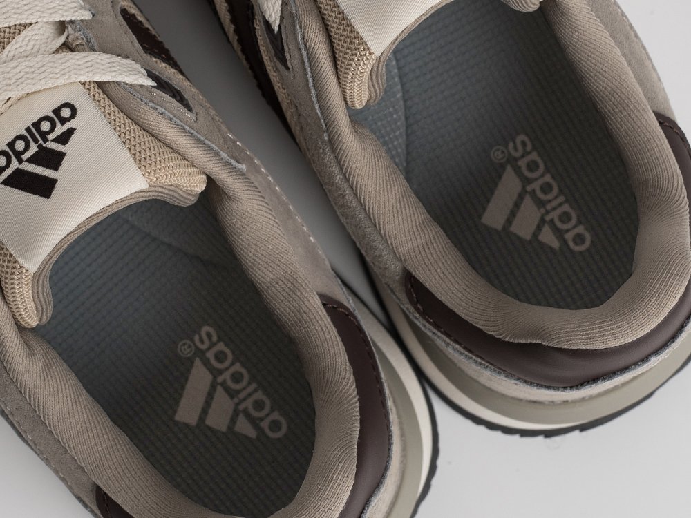 Кроссовки Adidas