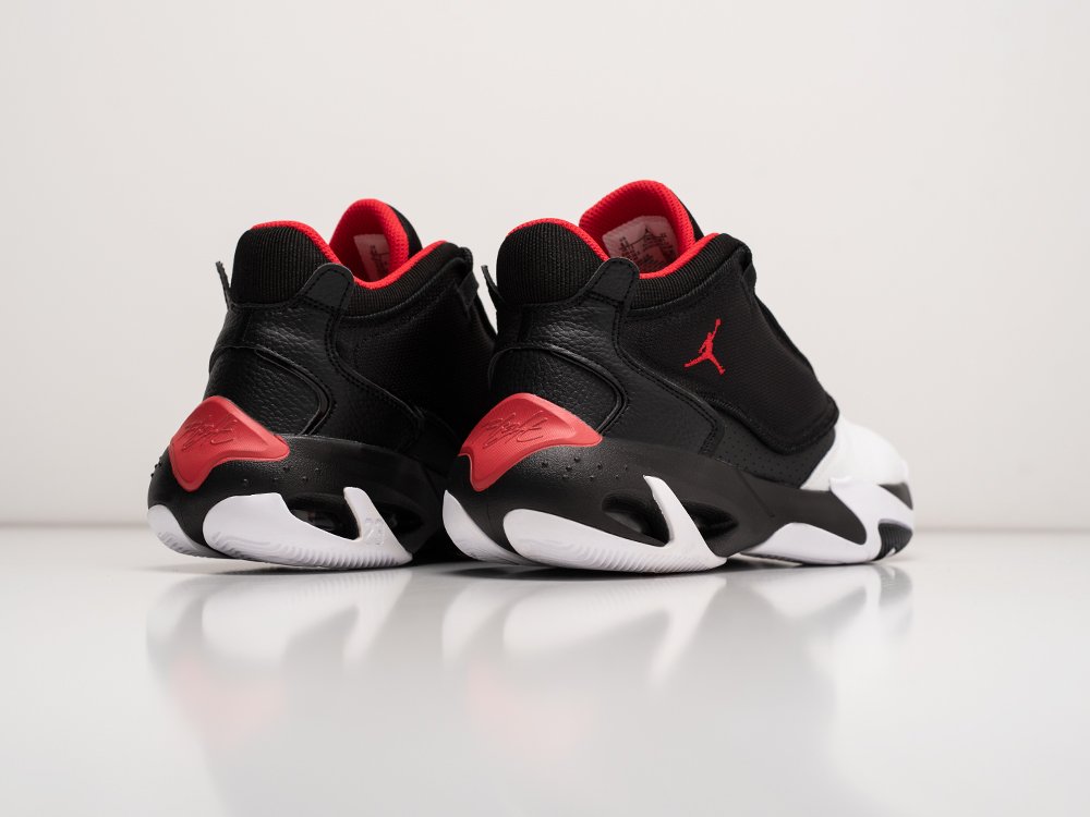 Кроссовки Jordan Max Aura 4