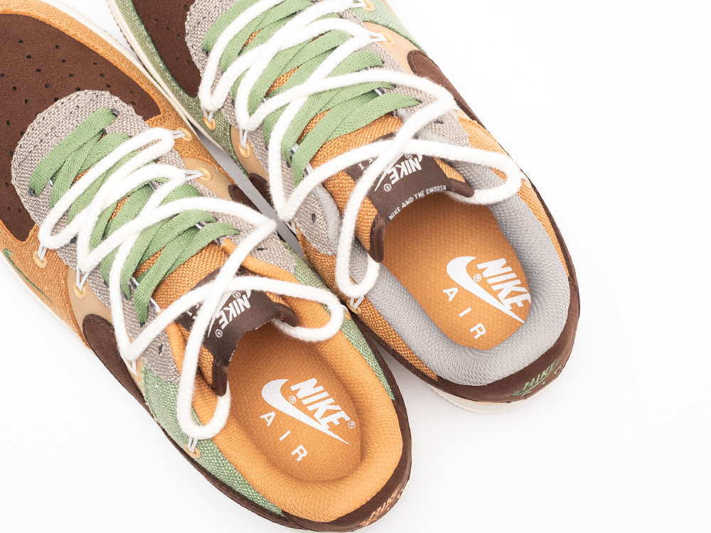 Кроссовки Nike Air Force 1 07 LV8 1