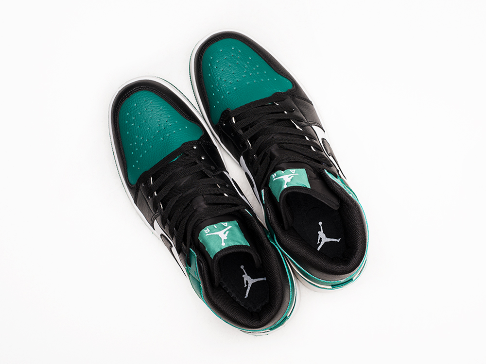 Кроссовки Nike Air Jordan 1 Mid