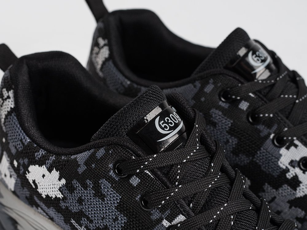 Кроссовки ONE