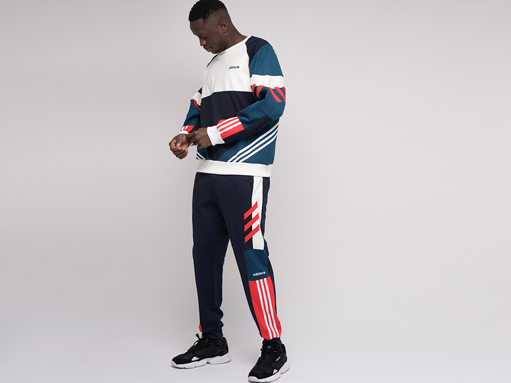 Спортивный костюм Adidas