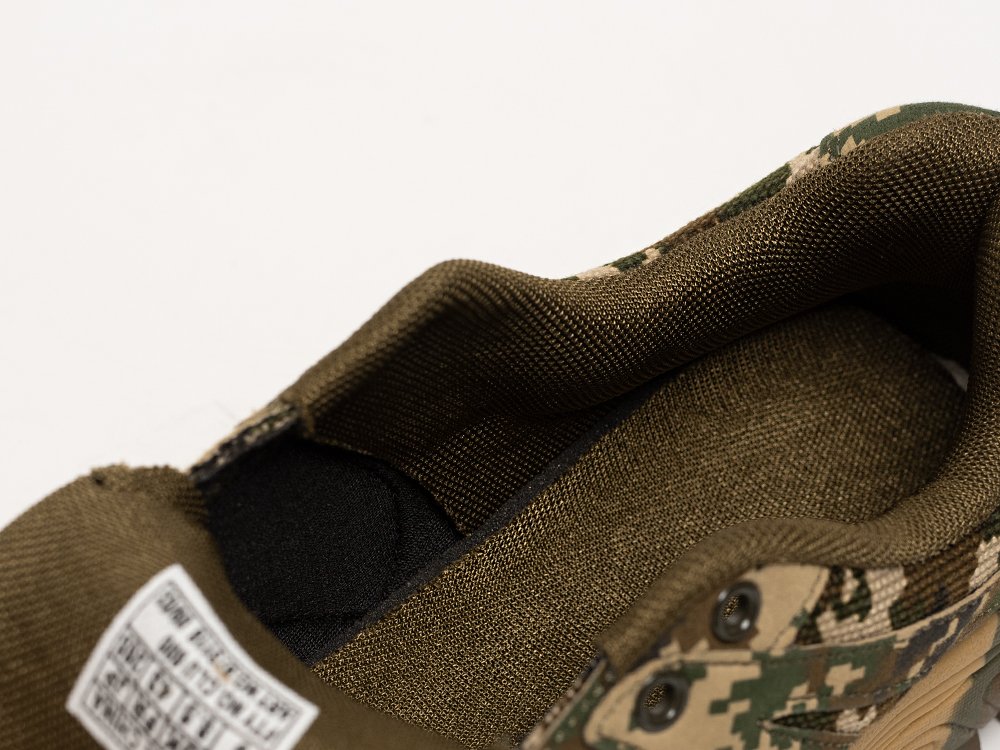 Кроссовки ONE