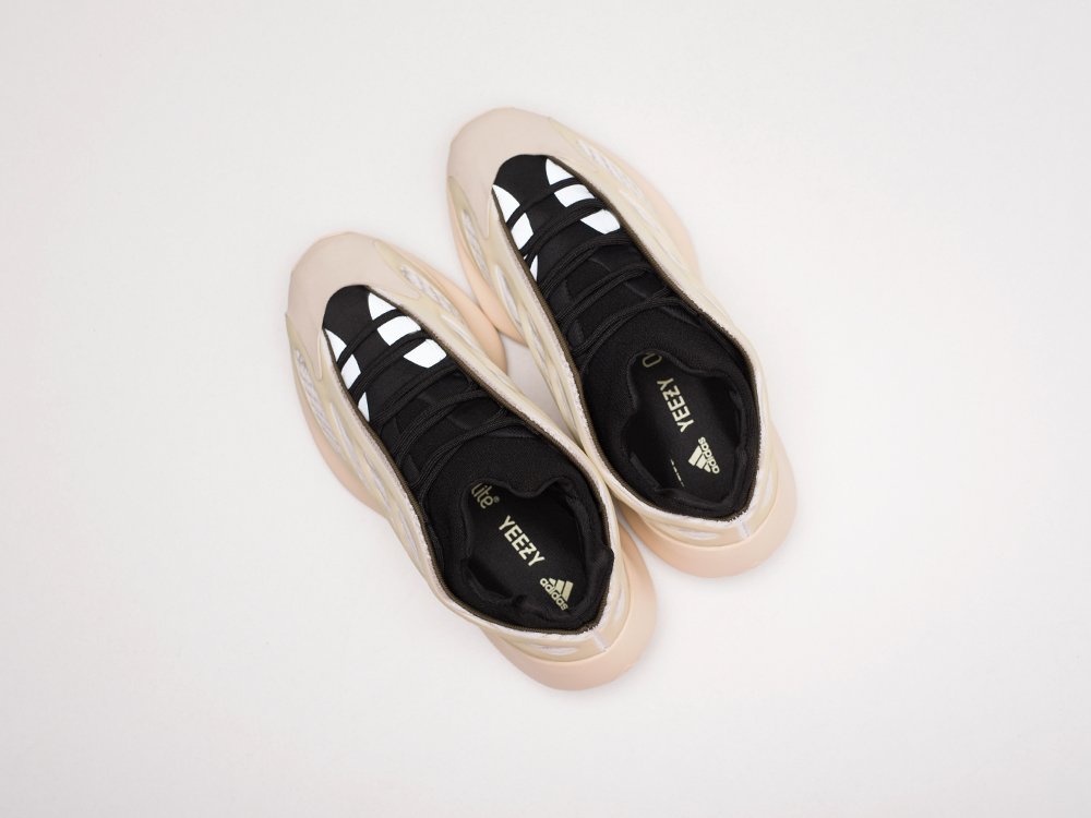 Кроссовки Adidas Yeezy Boost 700 v3
