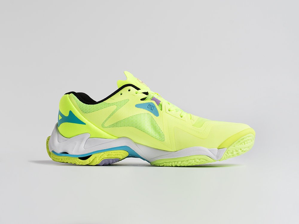 Кроссовки Mizuno Wave Lightning Z8