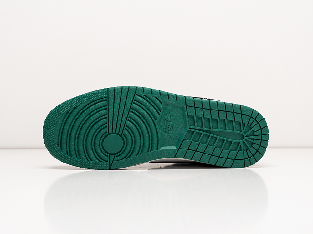 Кроссовки Nike Air Jordan 1 Mid