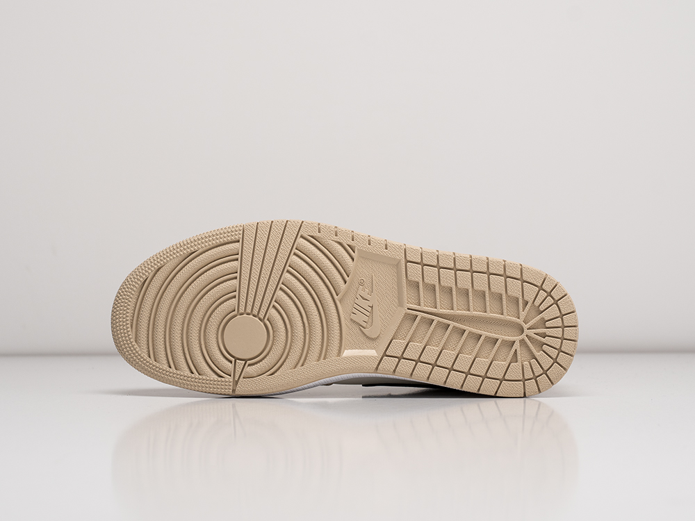 Кроссовки Nike Air Jordan 1 Mid