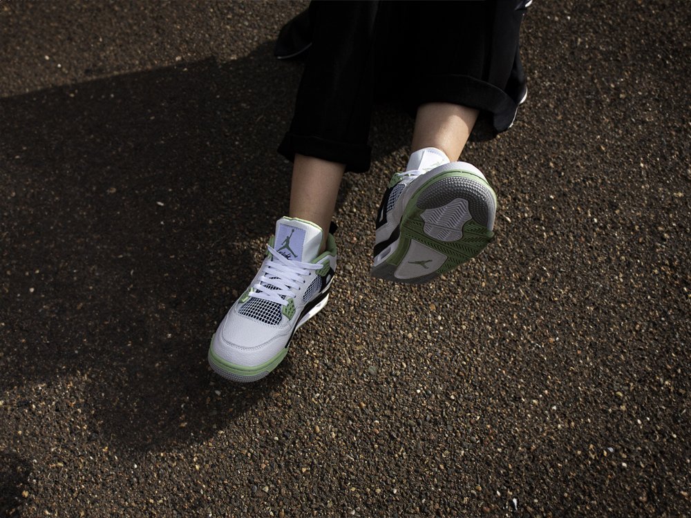 Кроссовки Nike Air Jordan 4 Retro