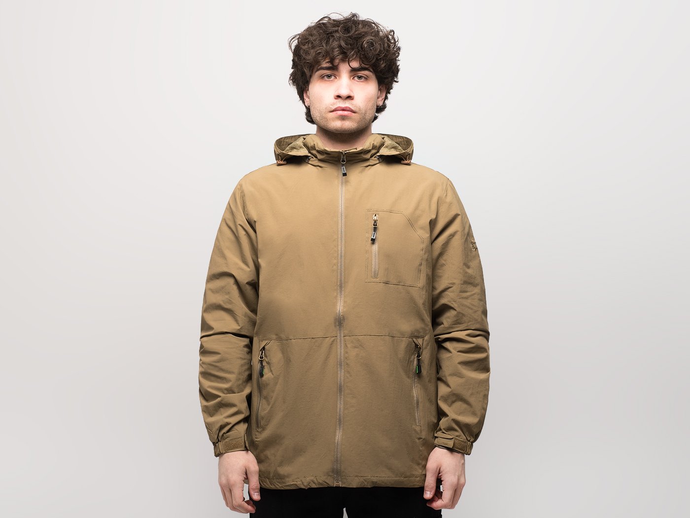 Ветровка Amazon