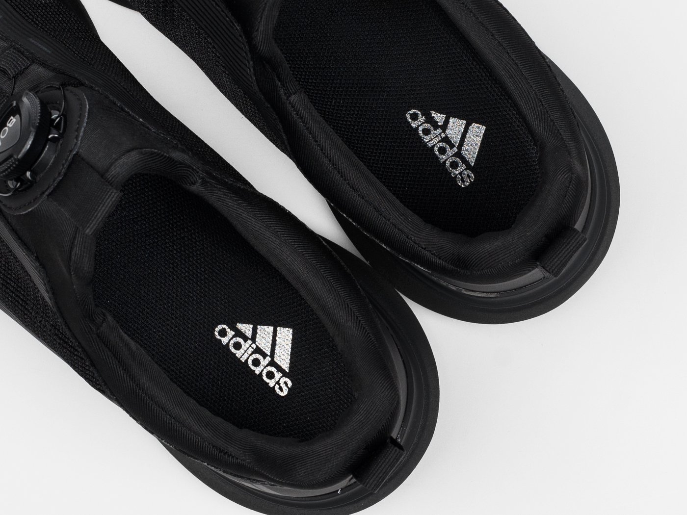 Кроссовки Adidas