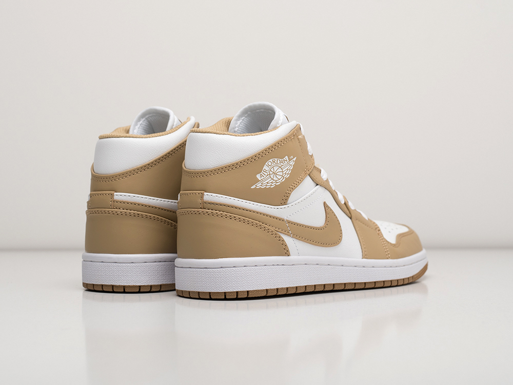 Кроссовки Nike Air Jordan 1 Mid