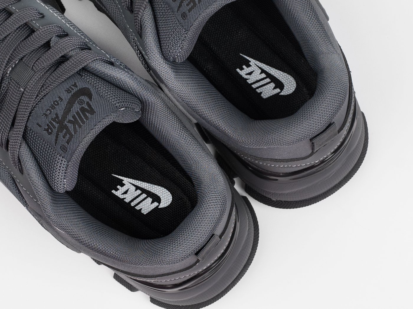 Кроссовки Nike Rivah Low