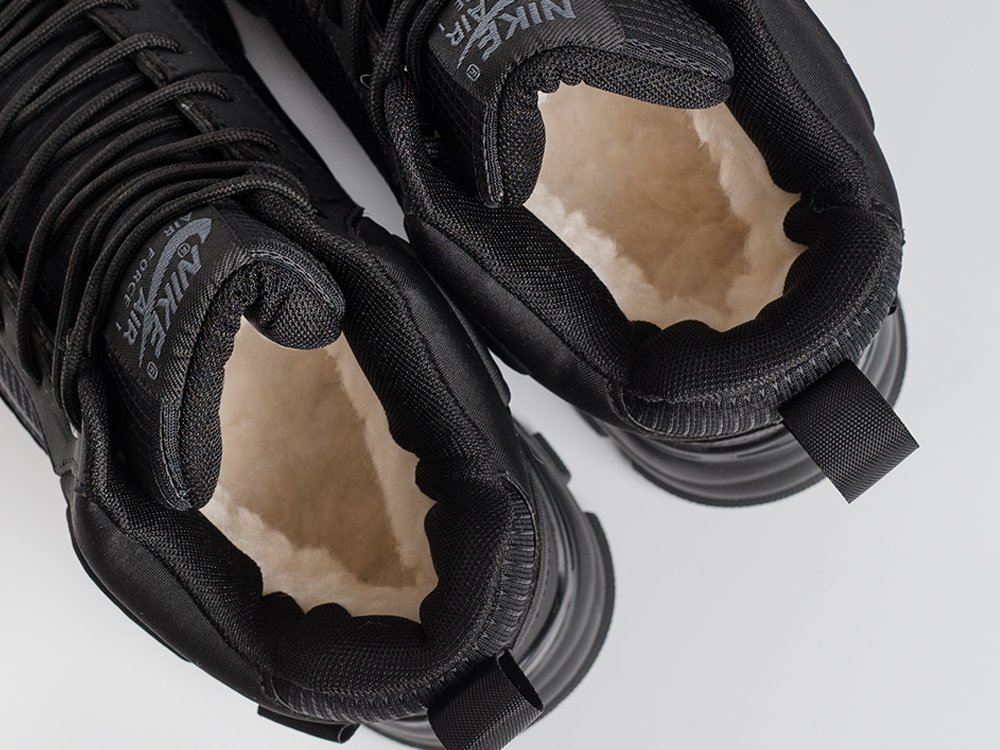 Зимние кроссовки Nike Rivah Mid