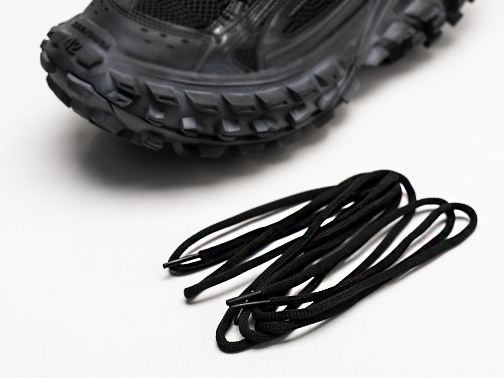 Кроссовки Balenciaga Defender