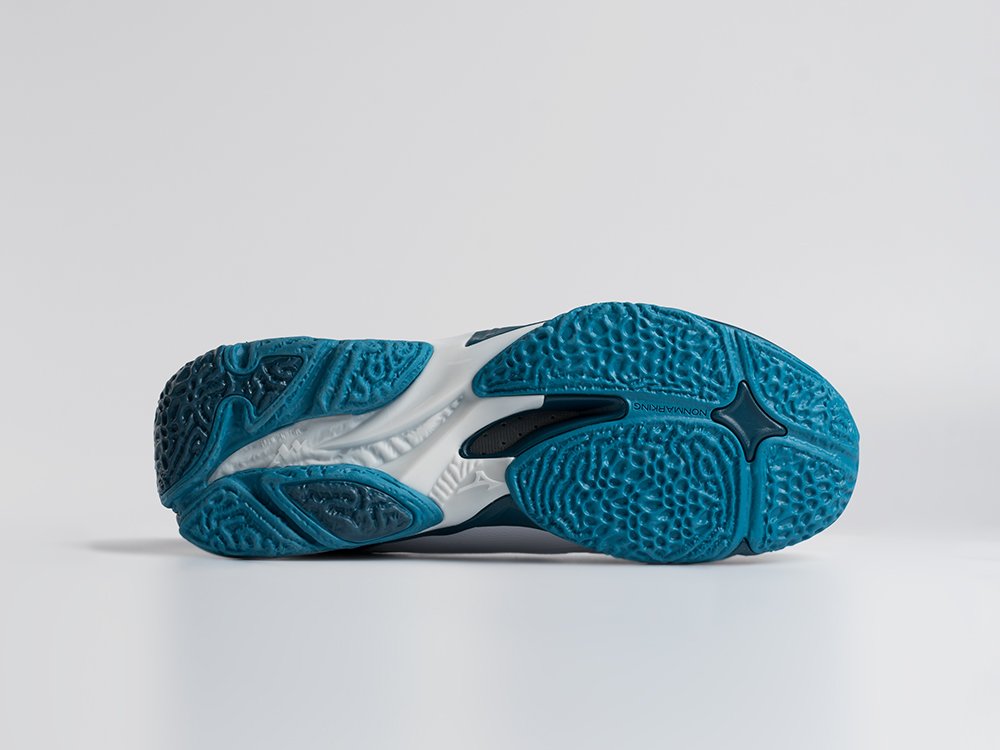 Кроссовки Mizuno Wave Lightning Z8