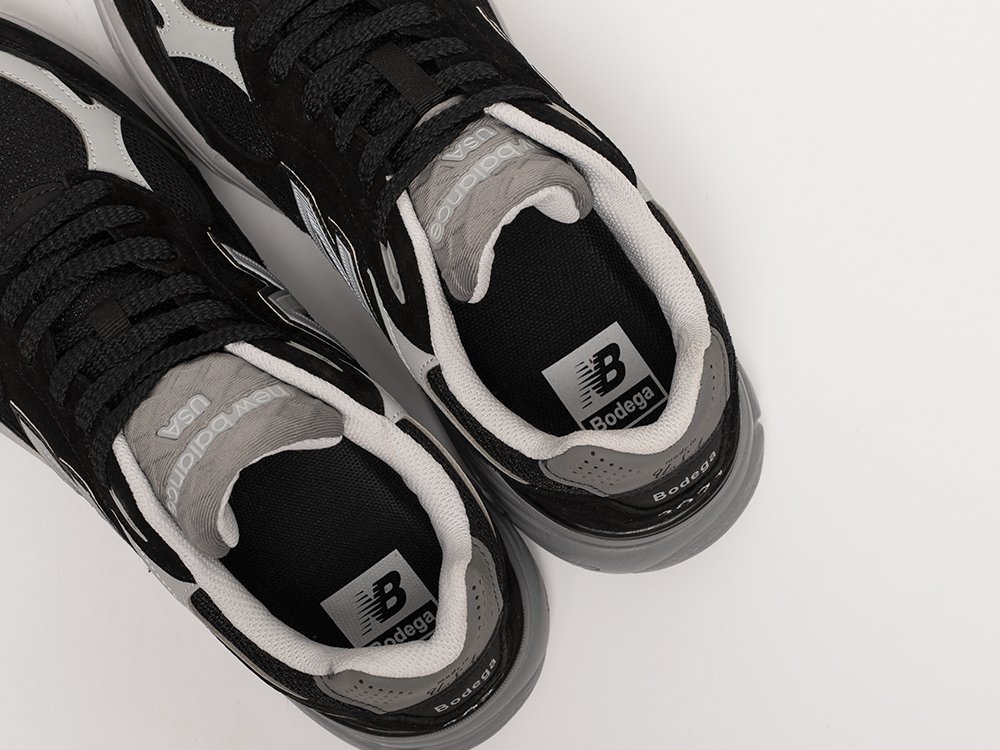 Кроссовки New Balance 990 v3