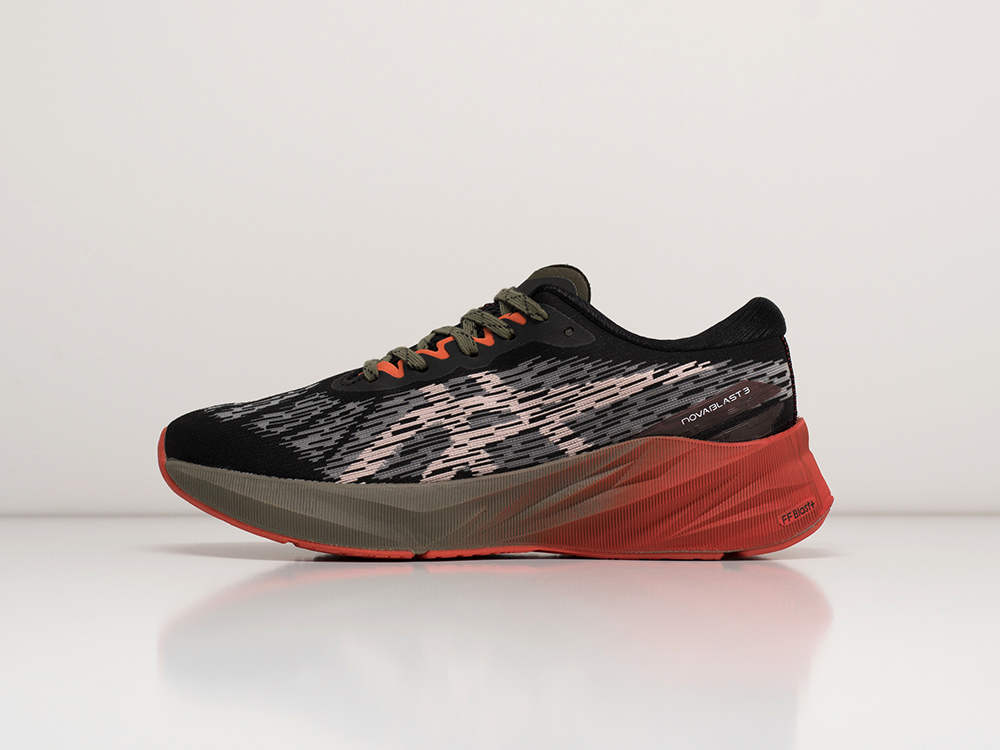 Кроссовки Asics Novablast 3