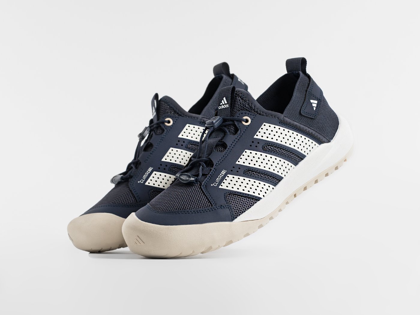 Кроссовки Adidas Daroga 25