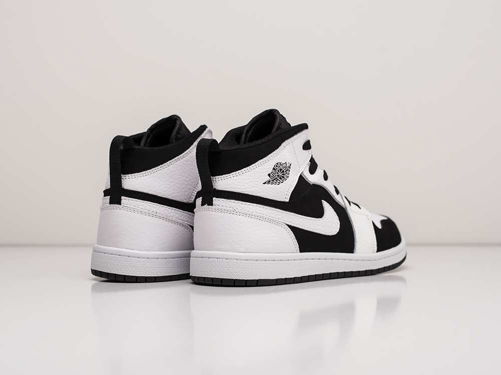 Кроссовки Nike Air Jordan 1 Mid