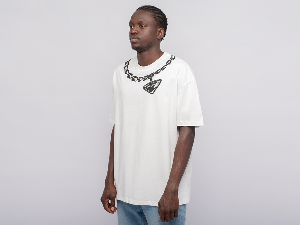 Футболка Prada