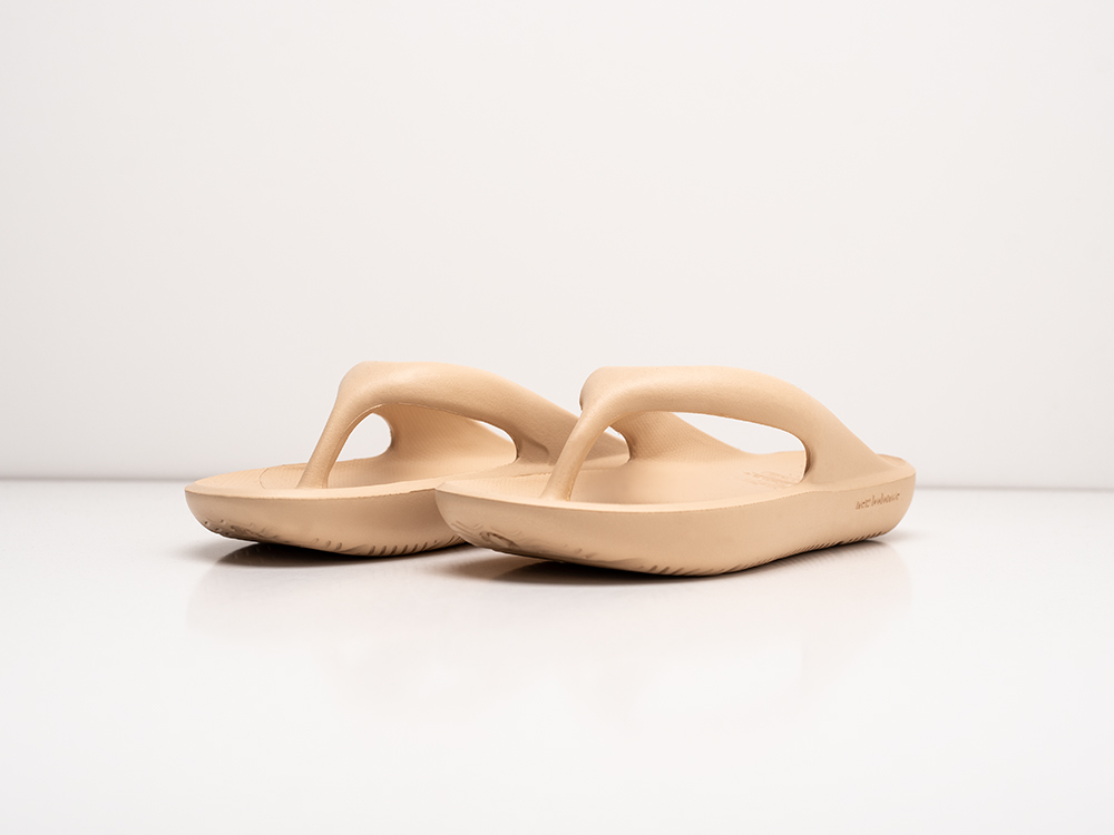 Сланцы New Balance