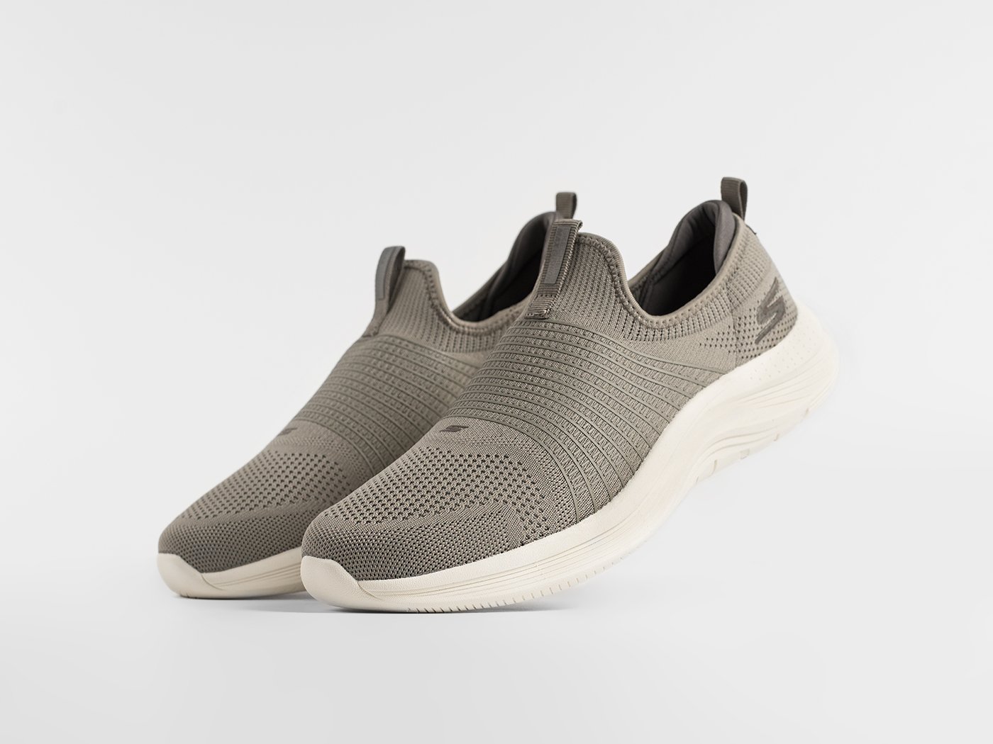 Кроссовки Skechers