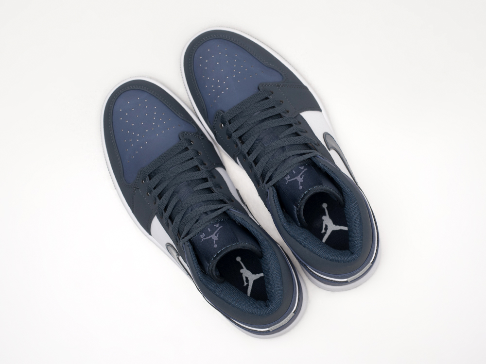 Кроссовки Nike Air Jordan 1 Mid