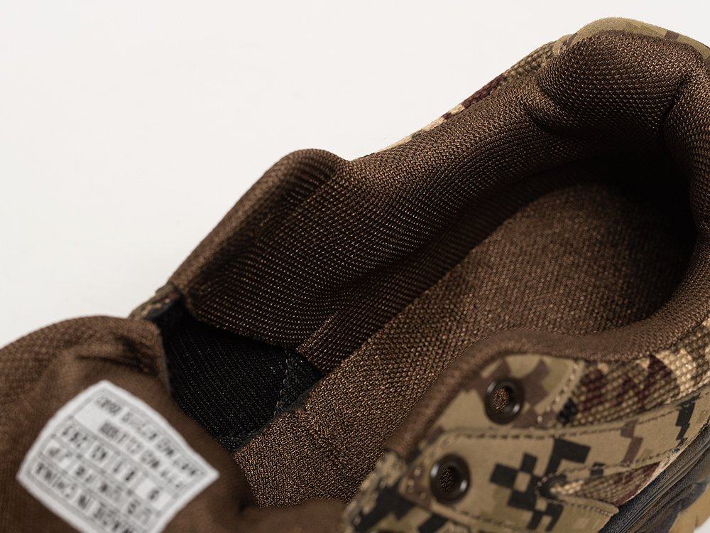 Кроссовки ONE