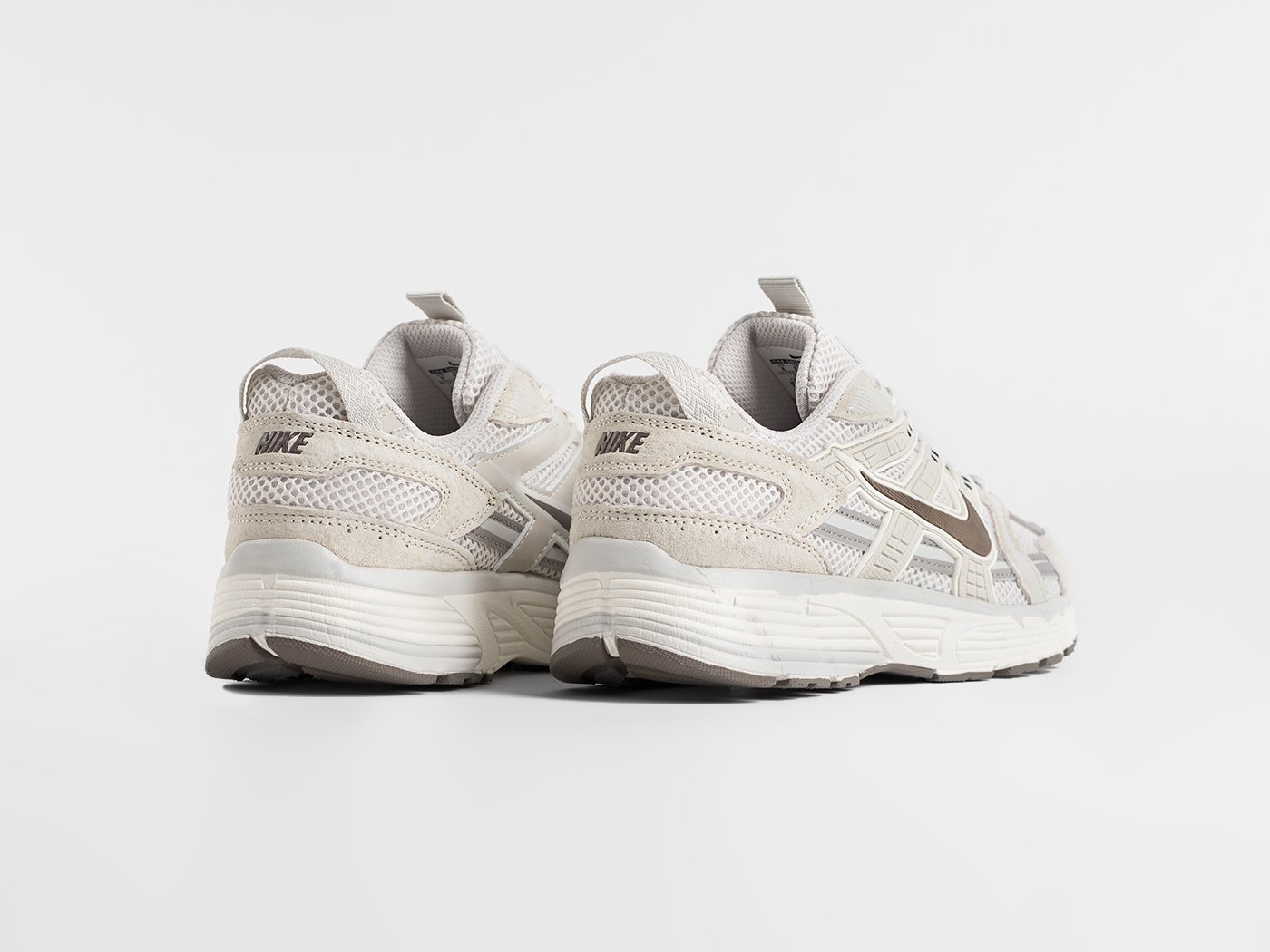 Кроссовки Nike V2K Run