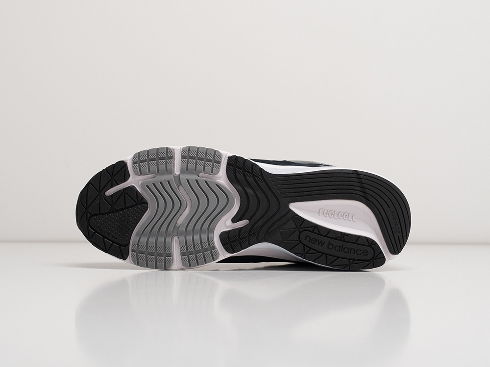 Кроссовки New Balance 990 v6