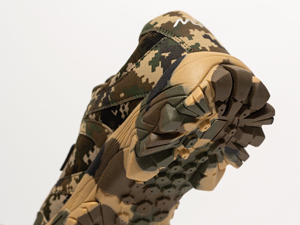 Кроссовки ONE