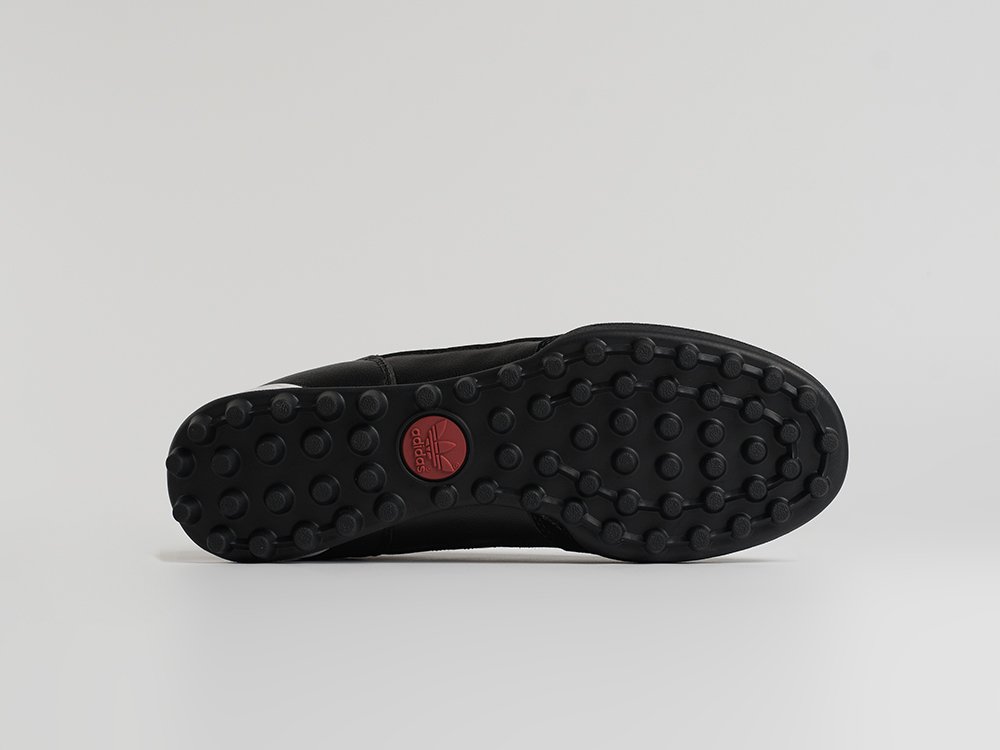 Футбольная обувь Adidas Mundial Team