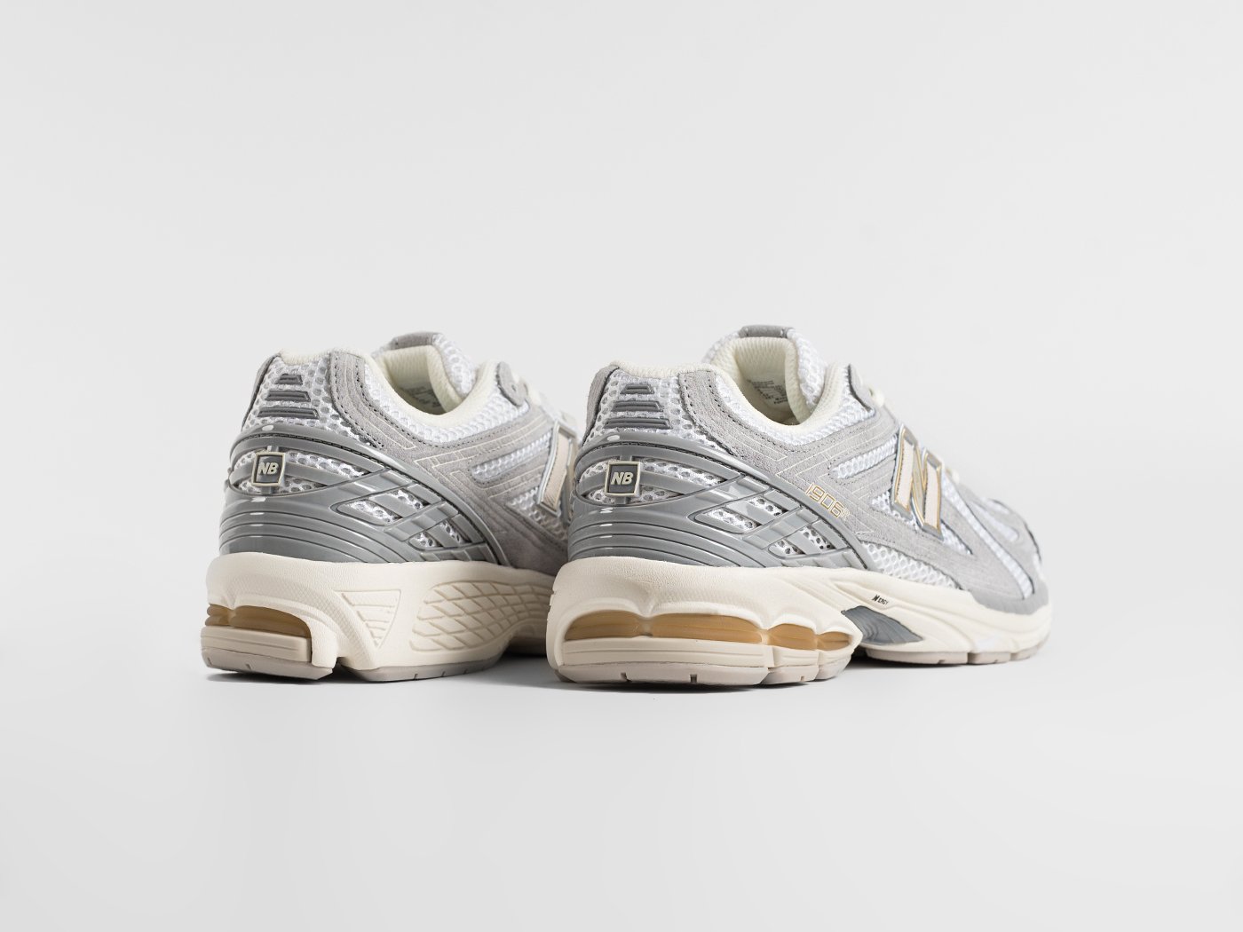 Кроссовки New Balance 1906R