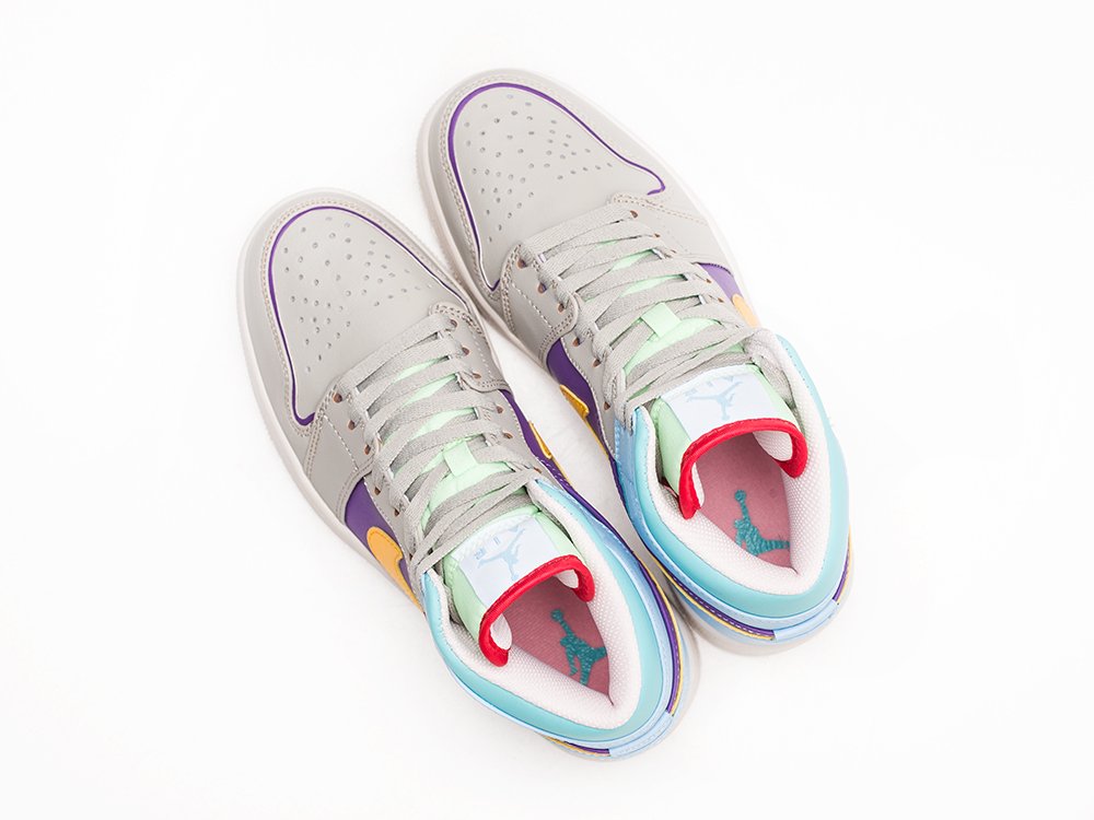 Кроссовки Nike Air Jordan 1 Mid