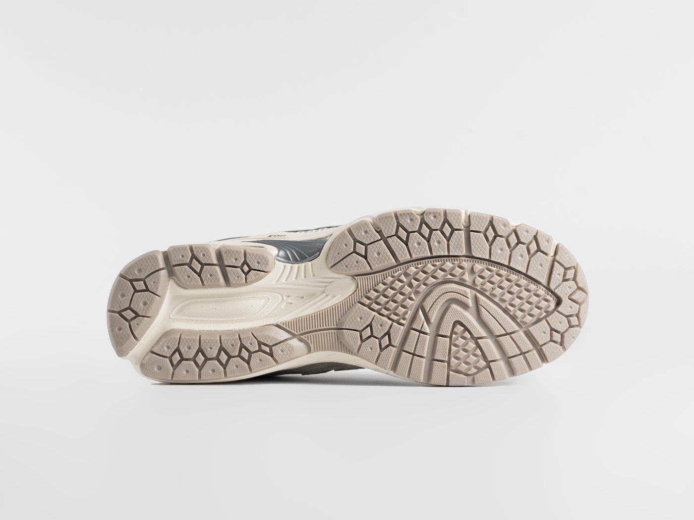 Кроссовки New Balance 1906R