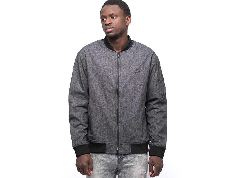 Бомбер Nike