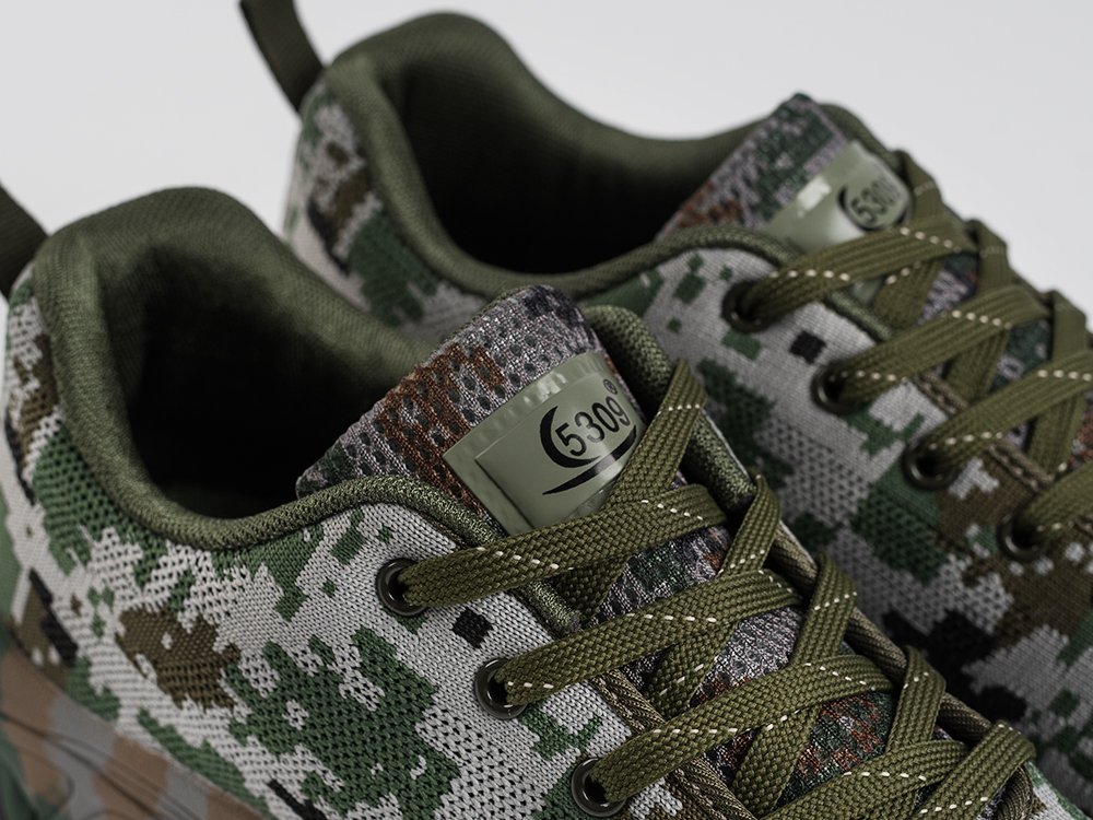 Кроссовки ONE