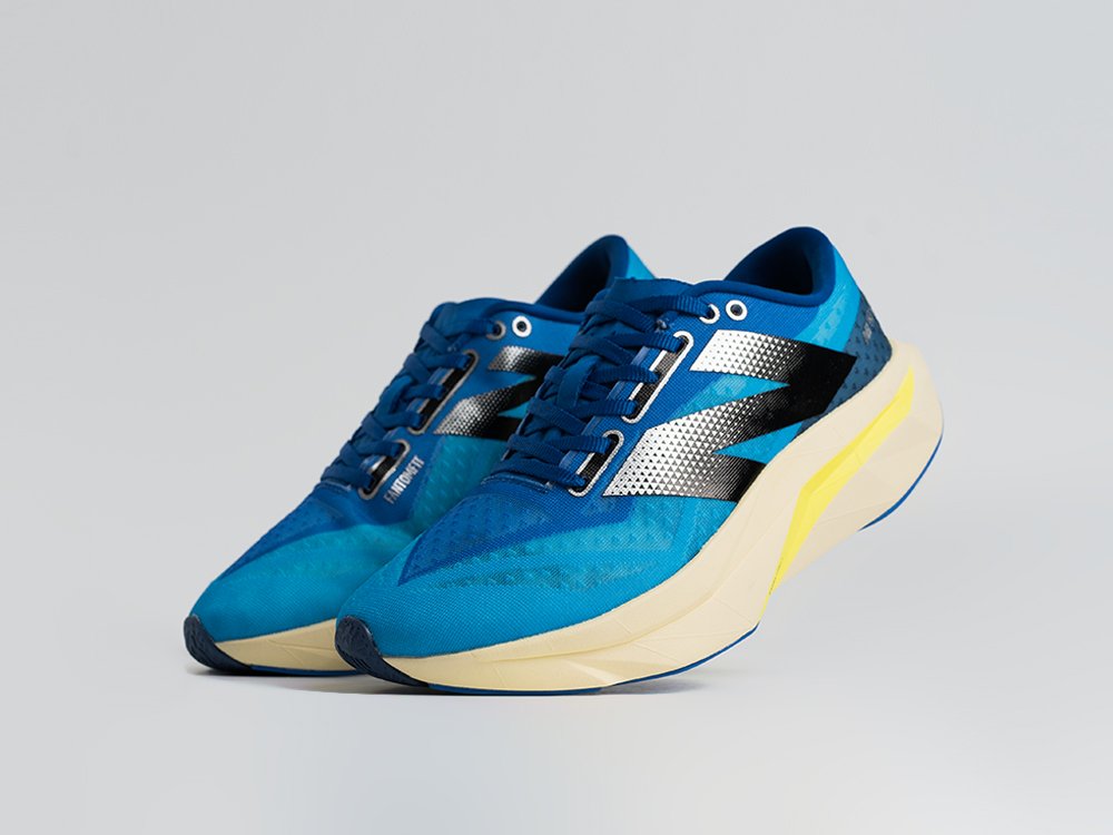 Кроссовки New Balance FuelCell Rebel V4