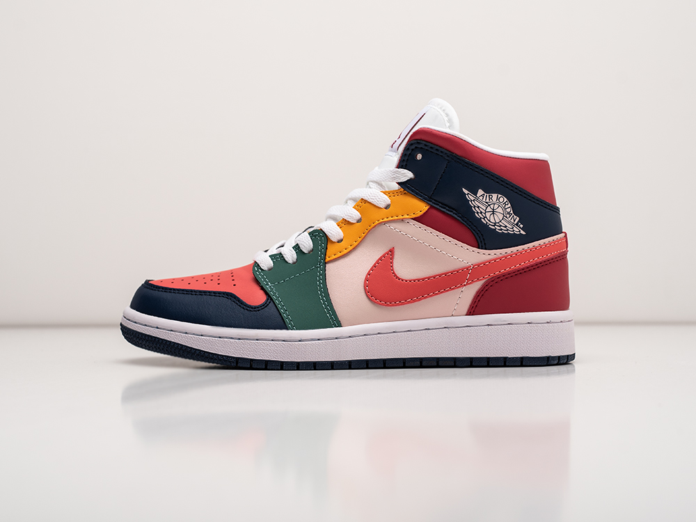 Кроссовки Nike Air Jordan 1 Mid