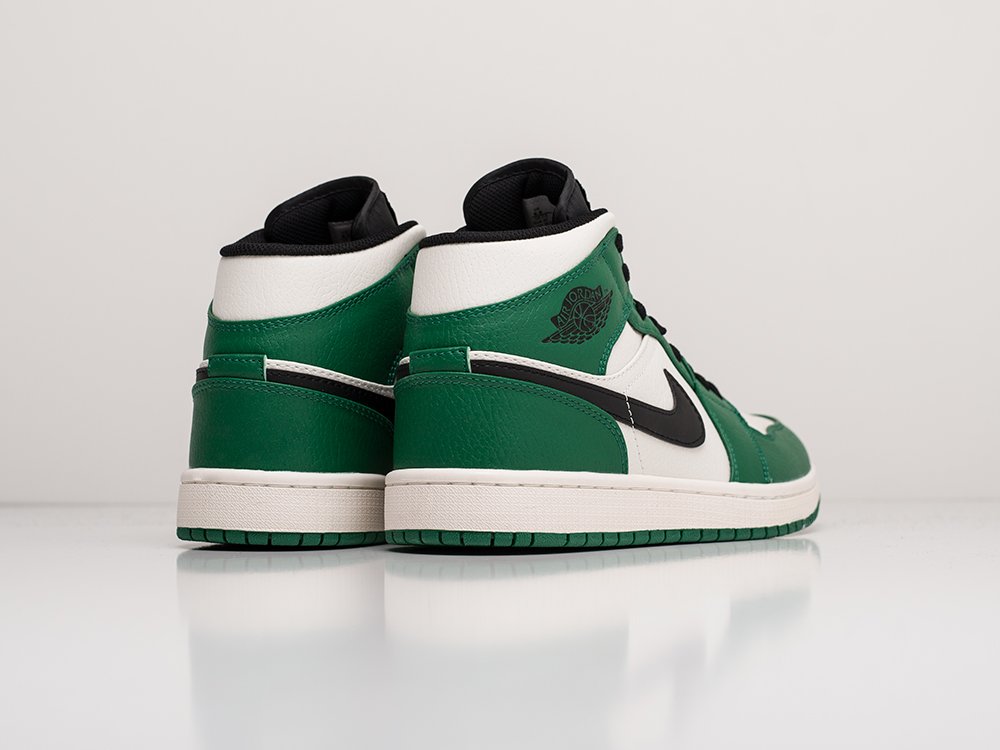 Кроссовки Nike Air Jordan 1 Mid