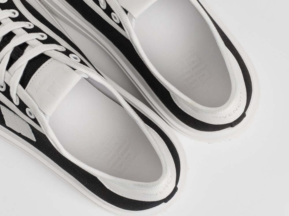 Кроссовки Givenchy