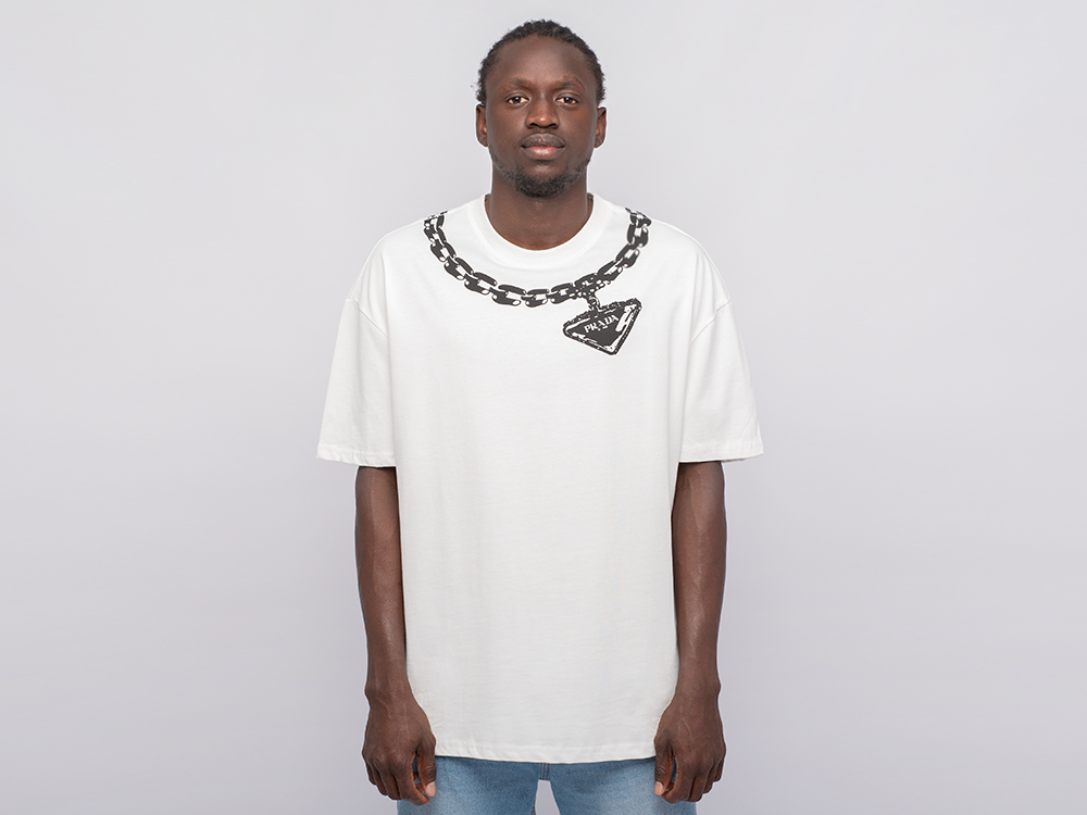 Футболка Prada