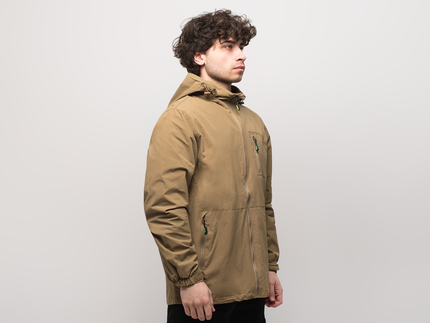 Ветровка Amazon