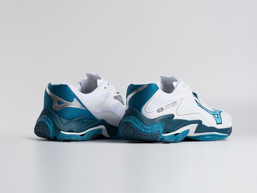 Кроссовки Mizuno Wave Lightning Z8