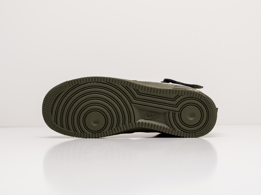 Зимние Кроссовки Nike Air Force 1 07 Mid LV8