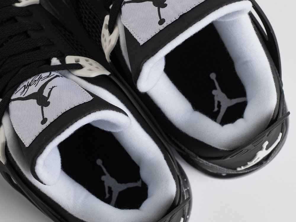 Кроссовки Nike Air Jordan 4 Retro