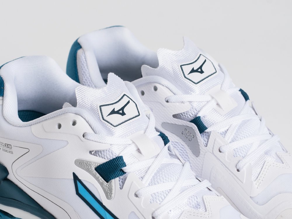 Кроссовки Mizuno Wave Lightning Z8