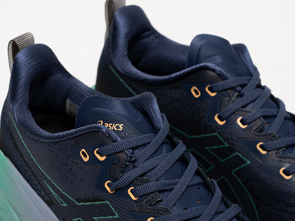 Кроссовки Asics Novablast 4